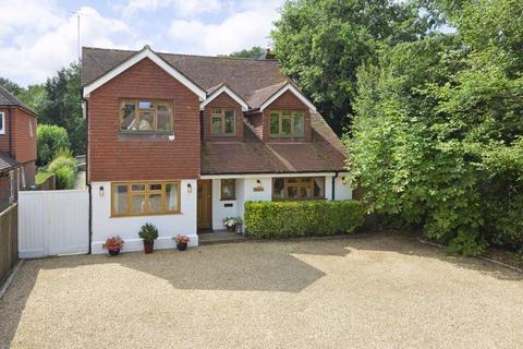5 bedroom detached house for sale, Avenue Road, Cranleigh
