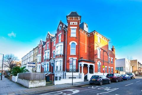 1 bedroom apartment to rent, Bedford Road, London, SW4