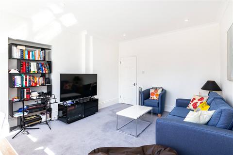 1 bedroom apartment to rent, Citadel Court, City Road, Clerkenwell, London, EC1Y