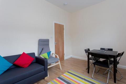 1 bedroom apartment to rent, Blackstock Road, London, N4
