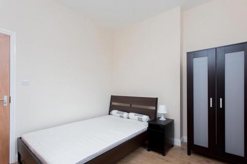1 bedroom apartment to rent, Blackstock Road, London, N4