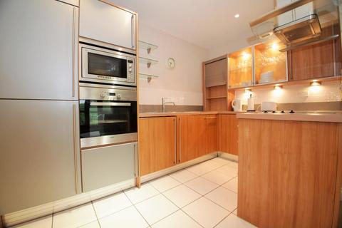 2 bedroom apartment to rent - Luscinia View, Napier Road, Reading, Berkshire, RG1