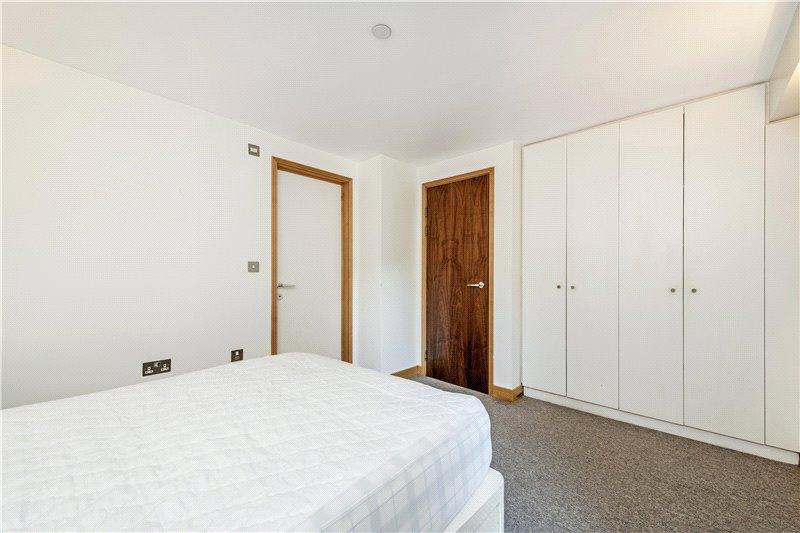 Apartment in London, South Kensington - View 4