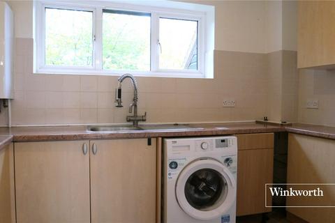 2 bedroom apartment to rent, Brackenwood Lodge, Prospect Road, New Barnet, EN5