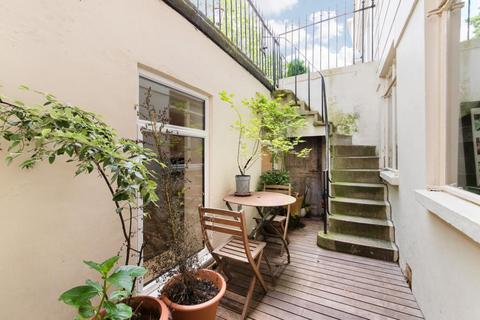 2 bedroom apartment to rent, Rutland Gate, Knightsbridge, London, SW7