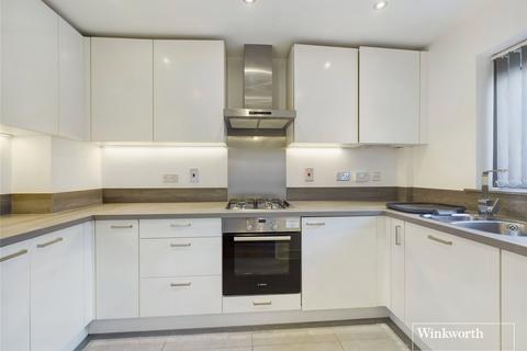 3 bedroom terraced house to rent, Greenham Avenue, Reading, Berkshire, RG2
