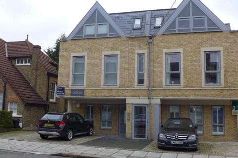 1 bedroom apartment to rent, Grove Road, Barnes, London, SW13