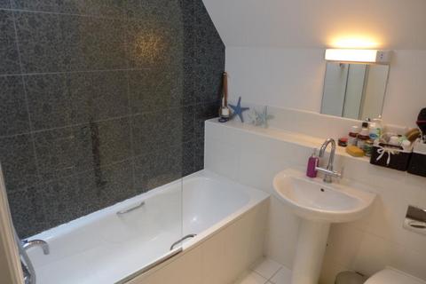 1 bedroom apartment to rent, Grove Road, Barnes, London, SW13