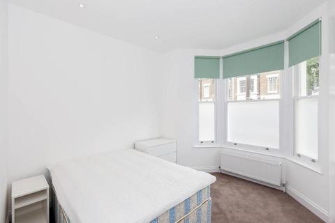 2 bedroom apartment to rent - Percy Road, Shepherds Bush, London, W12