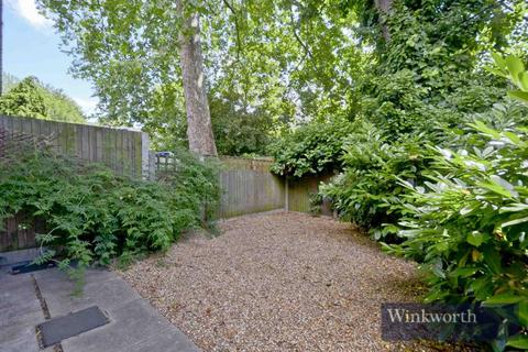 undefined, Brand Close, Finsbury Park, N4