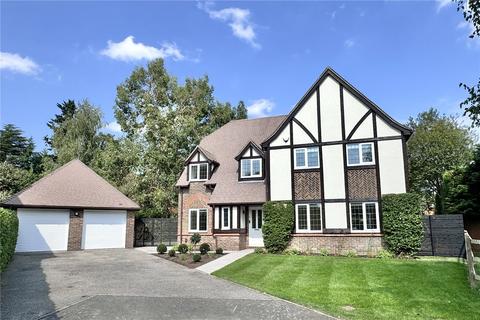 5 bedroom detached house to rent, Oakdene, Beaconsfield, Bucks, HP9