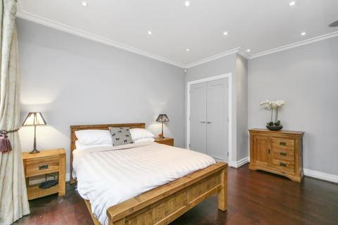 2 bedroom apartment to rent, Cornwall Gardens, South Kensington, London, SW7