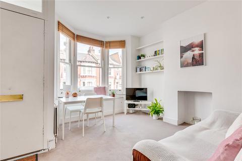 3 bedroom apartment to rent, Mirabel Road, London, SW6