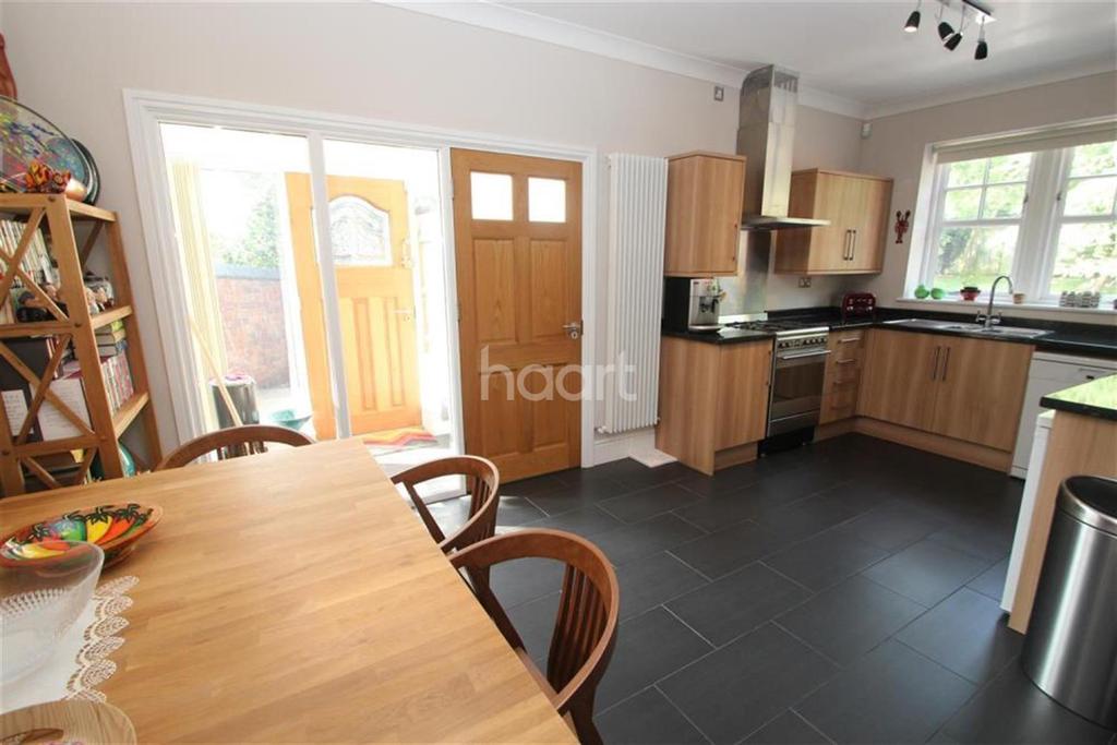 War Lane, Harborne 3 bed semidetached house £1,495 pcm (£345 pw)