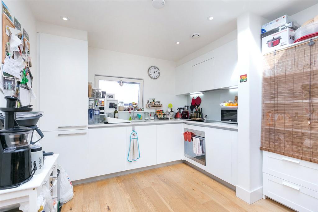 Apartment in London - View 2