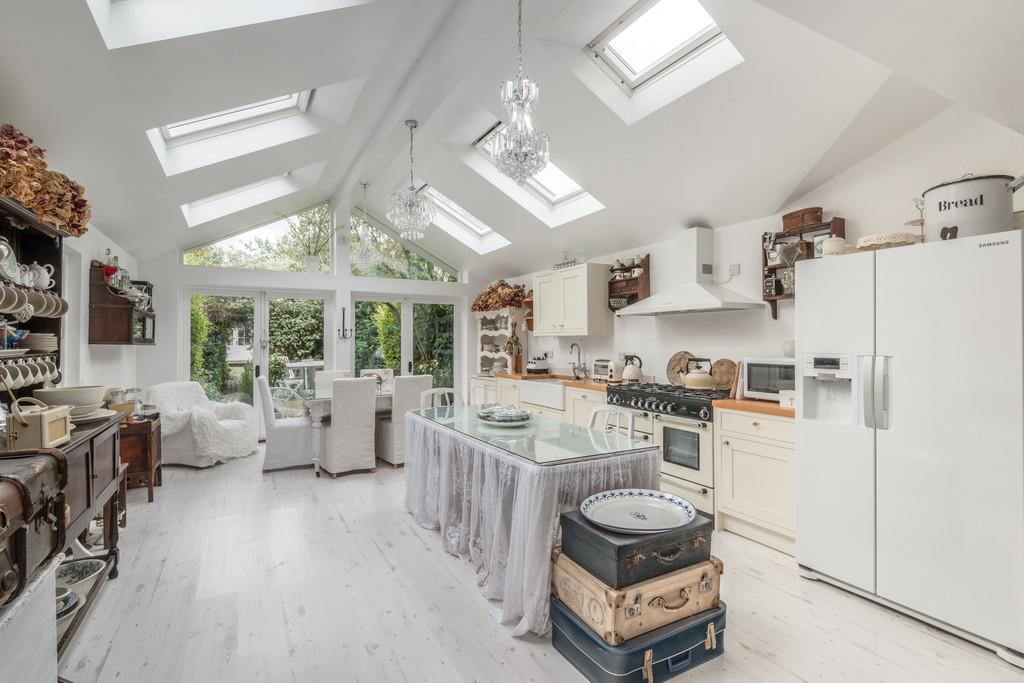 Victoria Park, Cambridge 4 bed semidetached house £945,000