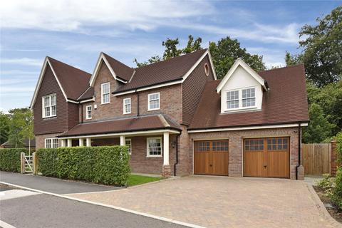 5 bedroom detached house to rent, Brayfield Lane, Chalfont St. Giles, Buckinghamshire, HP8