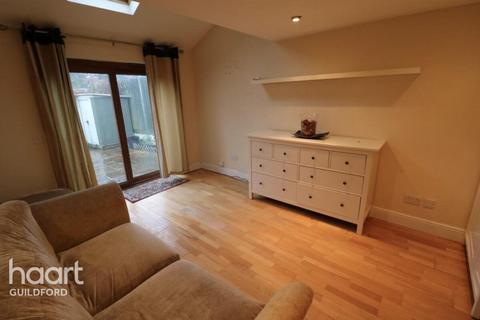 1 bedroom flat to rent, Farnham Road, Guildford