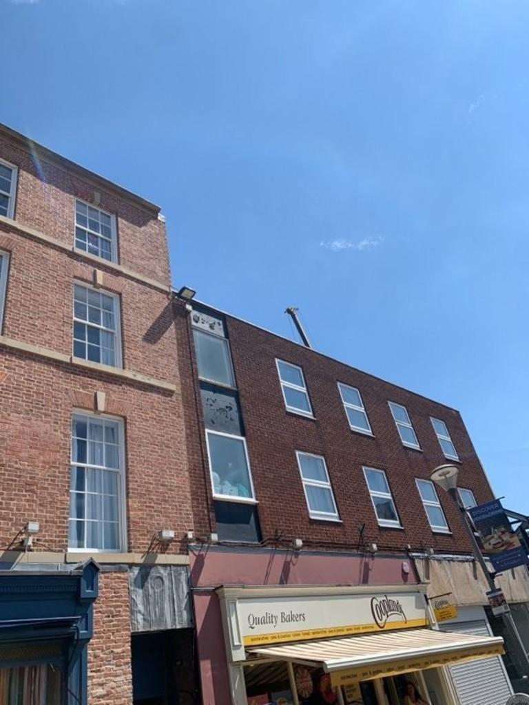 Flat b 9-11 market place ext pic