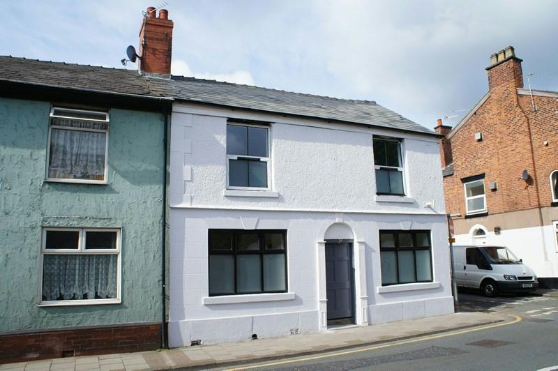 West Street, Congleton 1 bed flat £350 pcm (£81 pw)