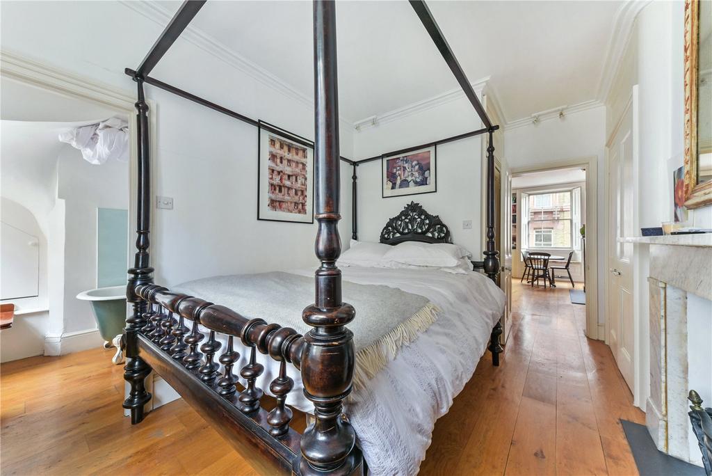 Apartment in West End - View 5