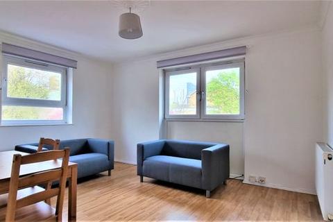 1 bedroom flat to rent - Warrior Square, E12