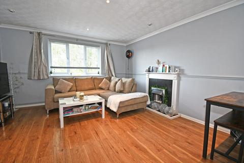 95 Howard Close, Waltham Abbey, EN9 1XB