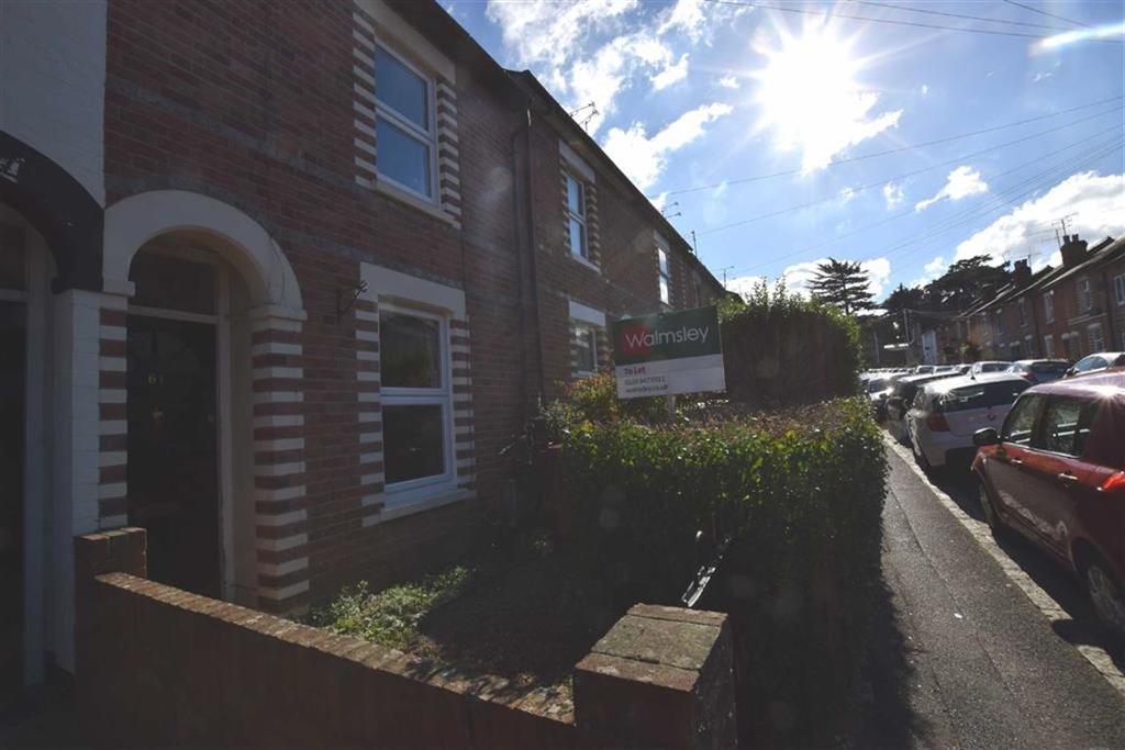 Donnington Gardens, Reading 2 bed terraced house £1,095 pcm (£253 pw)