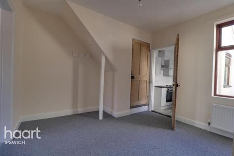 2 bedroom terraced house to rent, Cauldwell Hall Road, IPSWICH