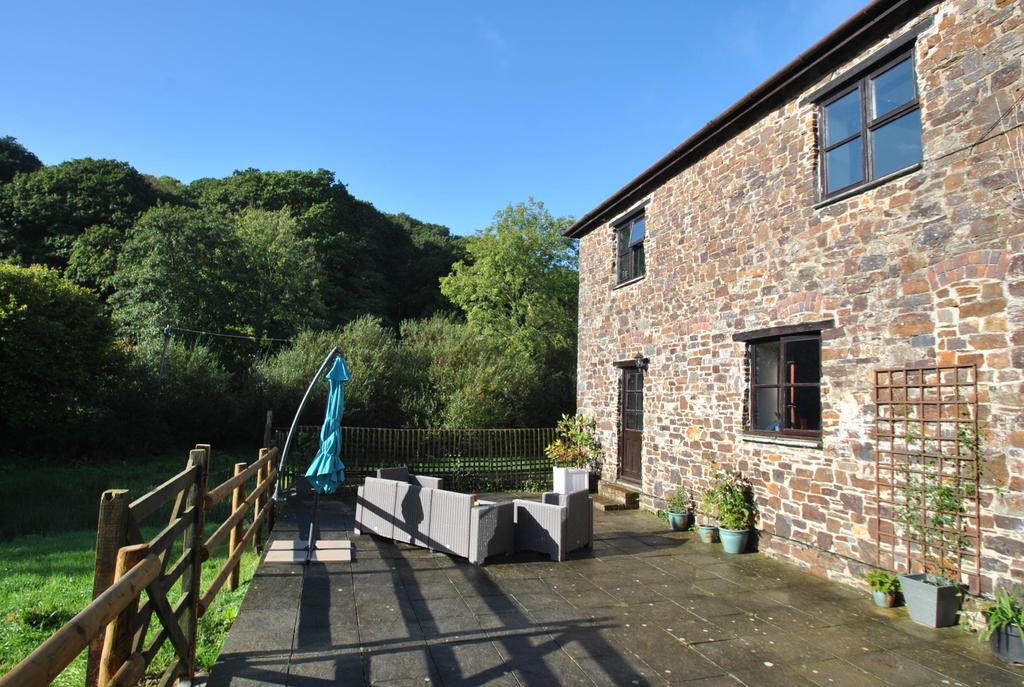 Odd Mill Whitstone Holsworthy 2 Bed Detached House 250 000