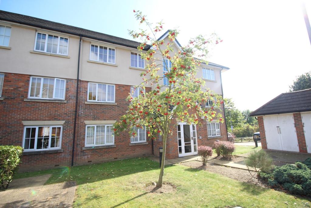 Addison Court, Epping, CM16 2 bed flat £320,000