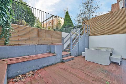 3 bedroom flat to rent, Fordwych Road, Cricklewood, London, NW2