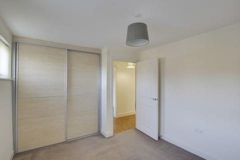 2 bedroom apartment to rent, Cambridge Road, Cambs PE19