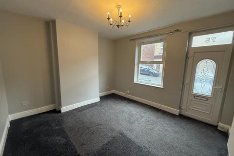 2 bedroom terraced house to rent, Avenue Road, Wath-Upon-Dearne, Rotherham S63