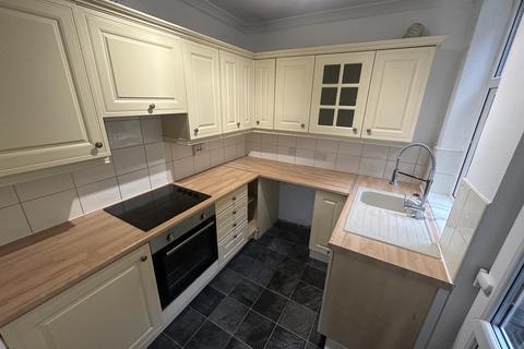 2 bedroom terraced house to rent, Carlton Avenue, Clifton, Rotherham S65