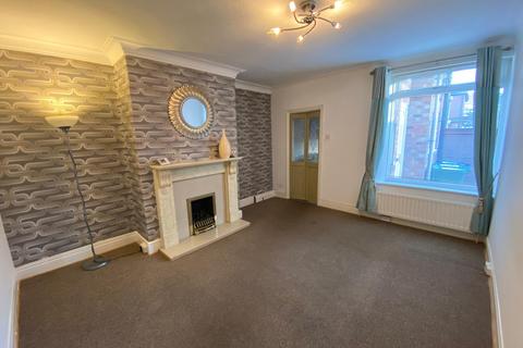 2 bedroom flat to rent, Benfield Road, Heaton, Newcastle upon Tyne NE6