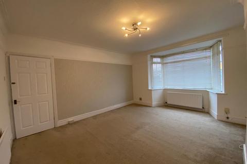 2 bedroom flat to rent, Benfield Road, Heaton, Newcastle upon Tyne NE6