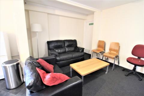 4 bedroom apartment to rent, Bartholomew Street West, EX4