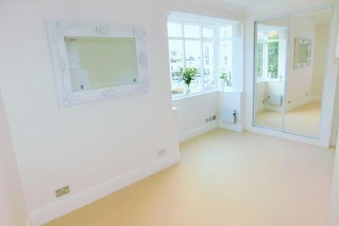 Studio to rent, Osborne Villas, Hove, East Sussex