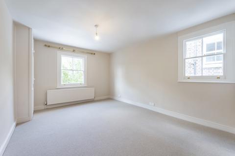 2 bedroom maisonette for sale, Framfield Road, Highbury, London