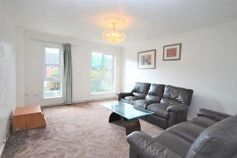 4 bedroom terraced house to rent, Fishers Lane, Chiswick W4 1RX