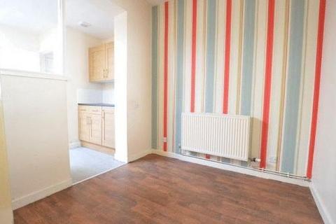 2 bedroom terraced house to rent, 2 Bedroom Mid terrace in Holmes Street, Liverpool, L8