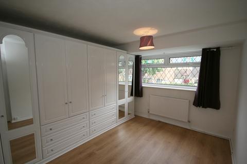 2 bedroom semi-detached bungalow to rent, Westland Close, Westfield, Sheffield S20