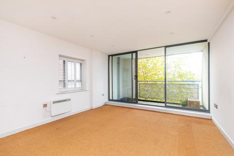 2 bedroom flat to rent - Staple Gardens, Winchester, SO23