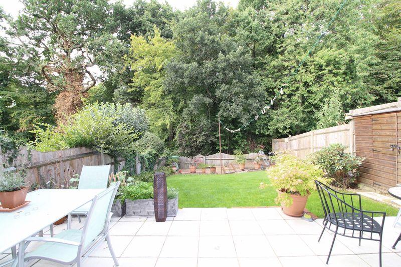 West Woodside, Bexley 3 bed detached house £500,000