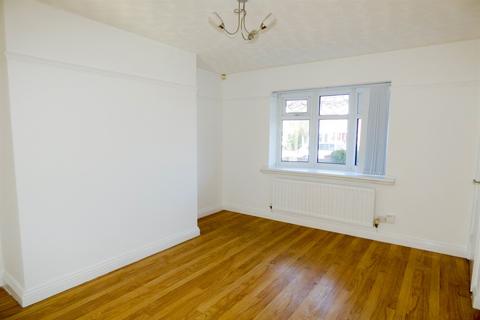 2 bedroom semi-detached house to rent, Bluebell Way, South Shields