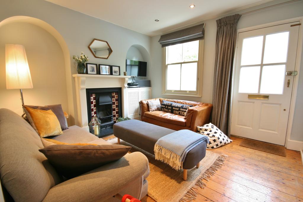 Ellesmere Road, Berkhamsted HP4 2 bed terraced house £425,000