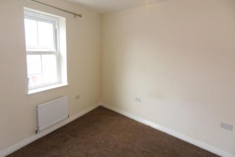 2 bedroom semi-detached house to rent, Crowsley Road, Kempston, MK42