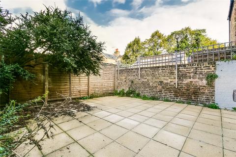 4 bedroom terraced house to rent, Castelnau, Barnes, London