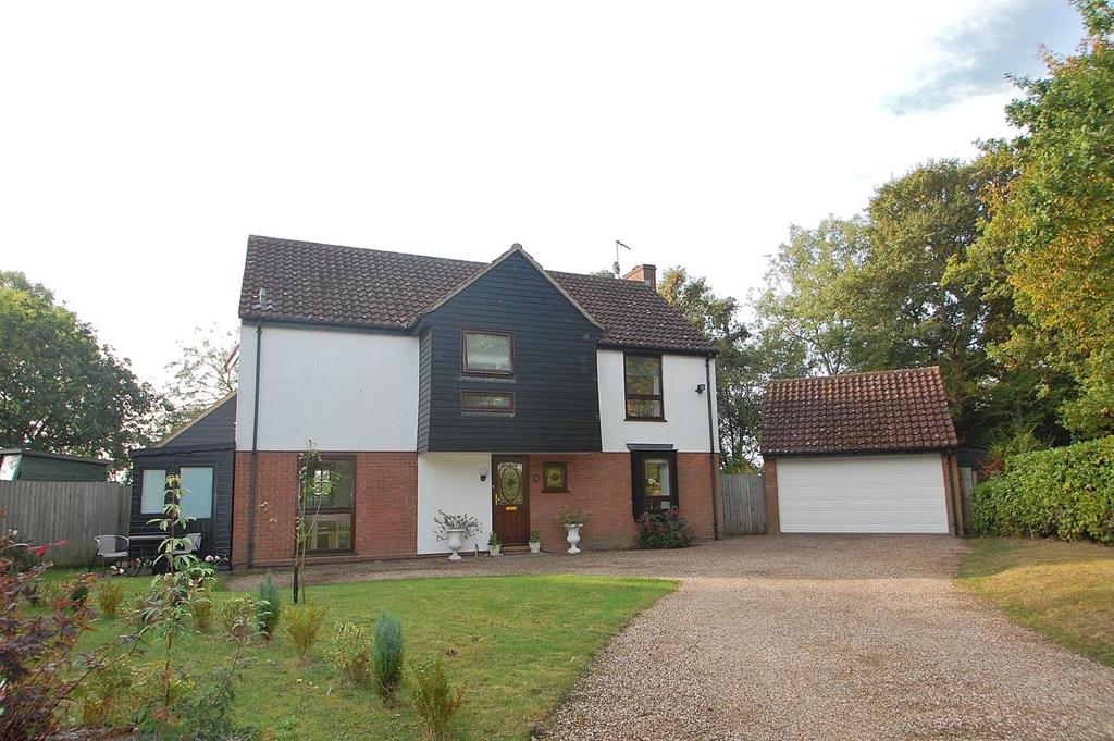 Pyne Gate, Galleywood, Chelmsford, Essex, CM2 5 bed detached house £